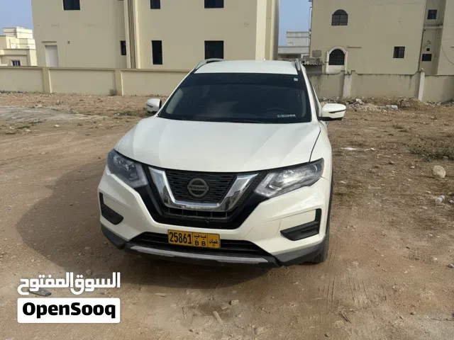 2018 نيسان روج SV