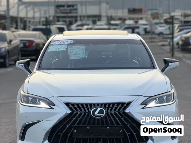 لكزس موديل 2021 ES300h هايبرد خليجي
