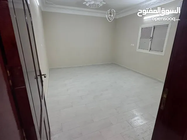 180 m2 3 Bedrooms Apartments for Rent in Al Madinah Ar Rayah