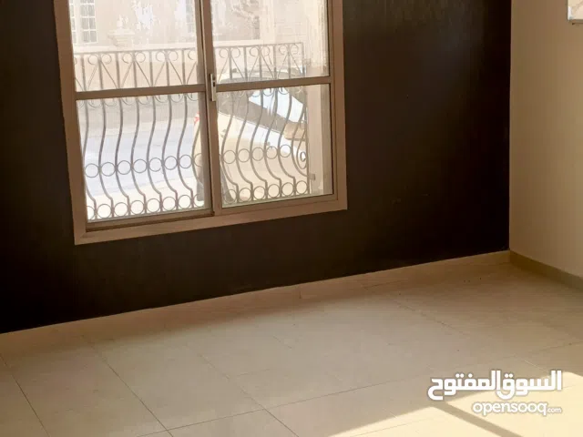 100 m2 2 Bedrooms Apartments for Rent in Central Governorate Jid Ali