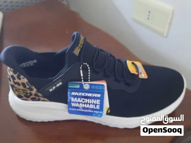 بوت سكتشر الأصلي جديد ستاتي