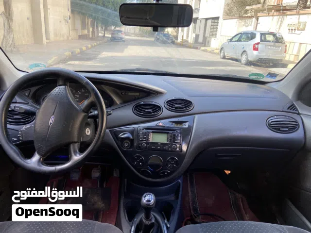 فورد فوكس  سياره الله ايبارك متشكي من شي