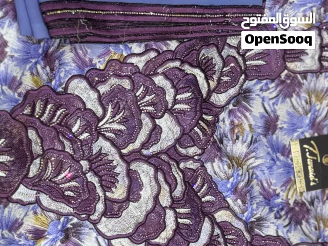 7 ونص  خمس ألوان فيروزي و وردي و وردي على بيج و رصاصي مع ازرق واصفر ليموني
