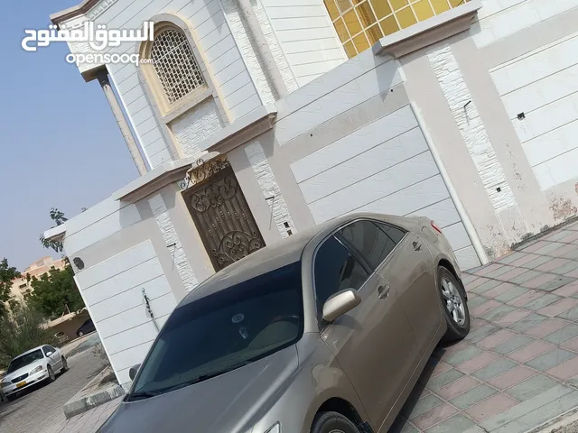 Used Toyota Sienna in Buraimi