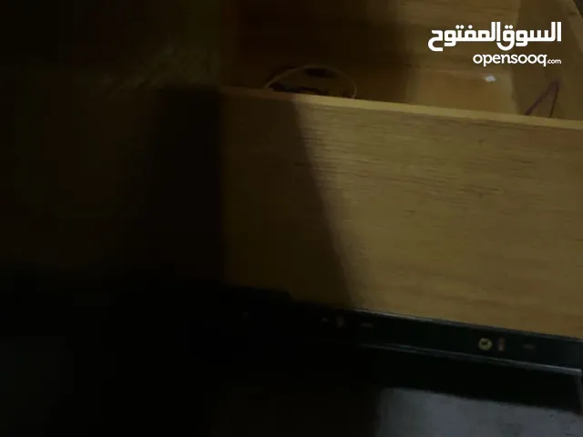 طاوله وسط خشب ثقيل
