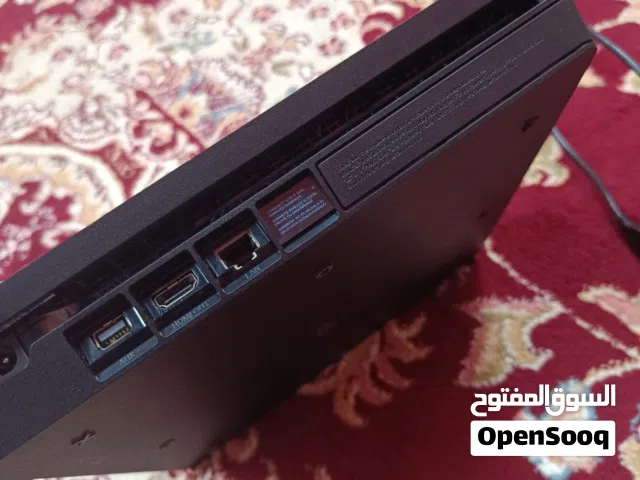 PlayStation 4 PlayStation for sale in Al Dakhiliya