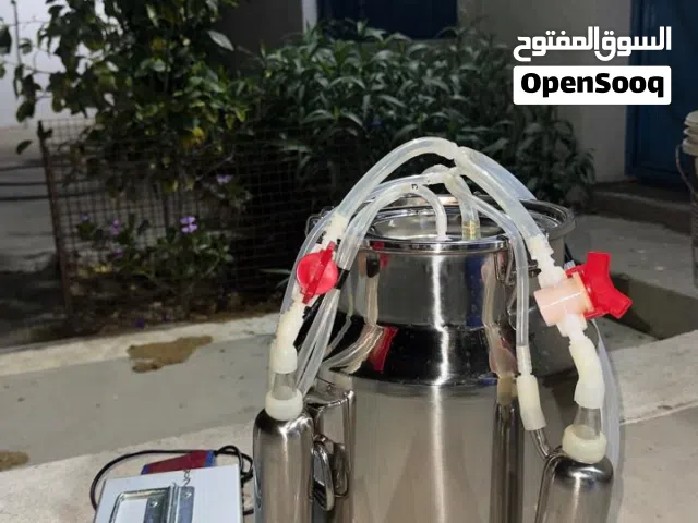 حلابة ابقار واغنام بالبطارية