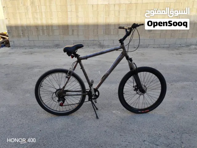 للبيع اترك اصلية حجم 26