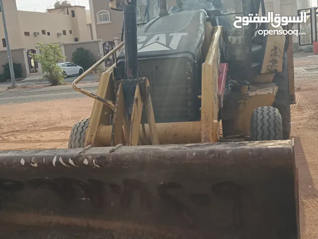 حفارجي سي بي للايجار اليومي والشهري في حايل