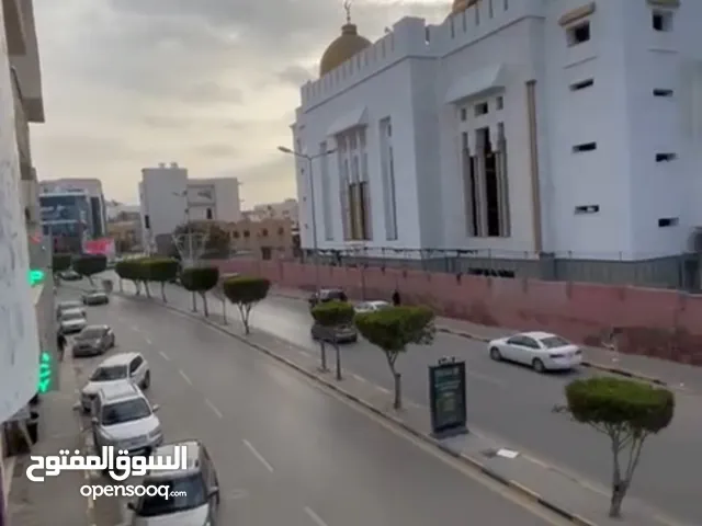 شقة للإيجار حجم كبير بن عاشور