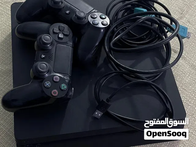 PlayStation 4 نقي + 2 manettes originale