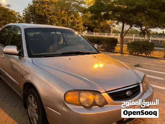 2004 Kia Shuma