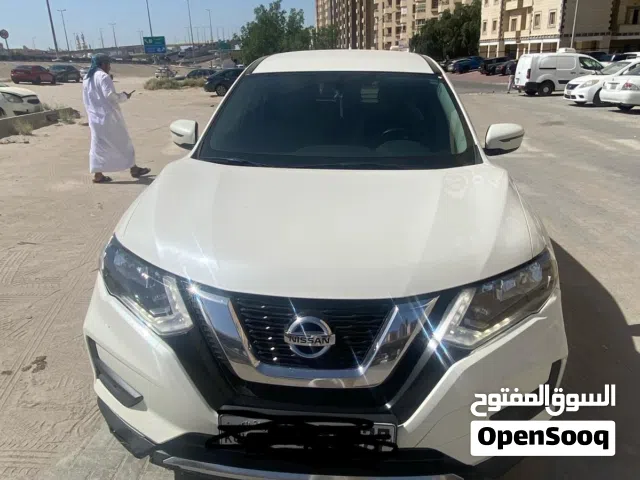 2021 نيسان X-تريل XE