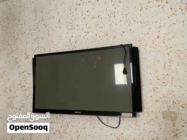 السلام عليكم شاشات للبيع في سوق الجمعه 42 50