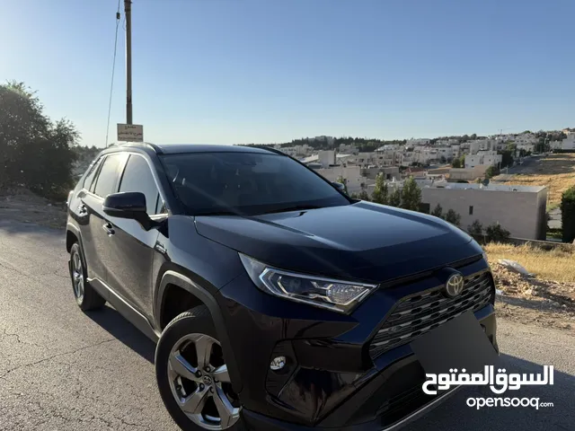 2019 Toyota Rav 4 local dealership. Brand new condition. تويوتا راف فور 2019 وارد الوكاله