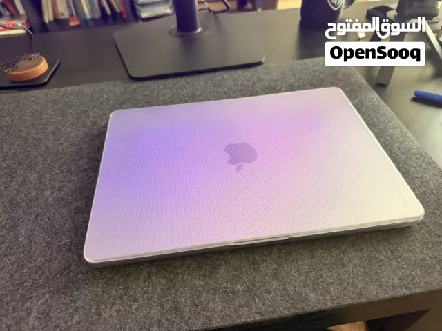 Macbook Pro M3/ 1TB SSD
