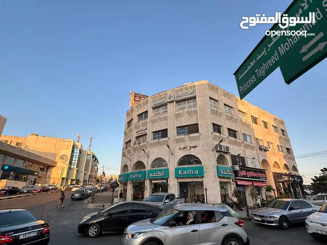 مكاتب بمساحة 50م للإيجار ب مرج الحمام على دوار البكري بسعر مغري من المالك مباشرة