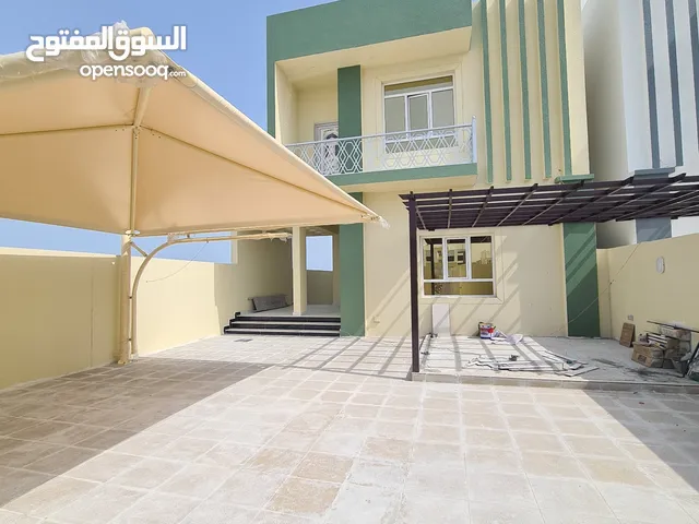 290 m2 5 Bedrooms Villa for Sale in Muscat Al Maabilah