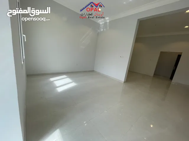 600 m2 More than 6 bedrooms Villa for Rent in Al Shamal Umm Al Amad