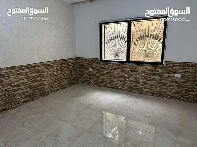 شقة فارغة للايجار في ضاحية الامير حسن اعلان رقم 11 مكتب الفاخوري