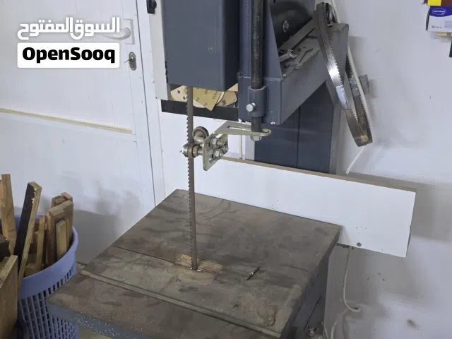معدات نجارة مستعملة للبيع