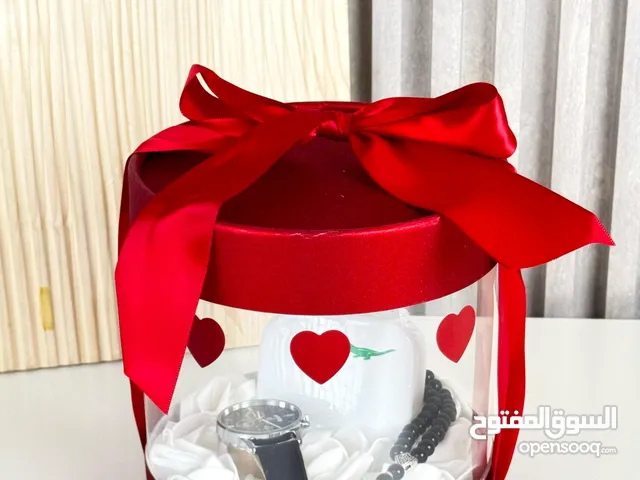 *لوجهكِ كل الحُب وتحديداً عيناك* مكونات البوكس ساعة رجالي عطر 100 ml مسبحة فقط ب *