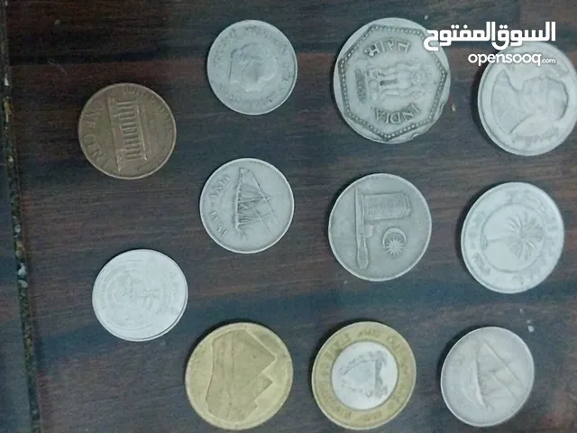 عملات معدنية من النوادر من والقديم لدول عربيه واجنبيه