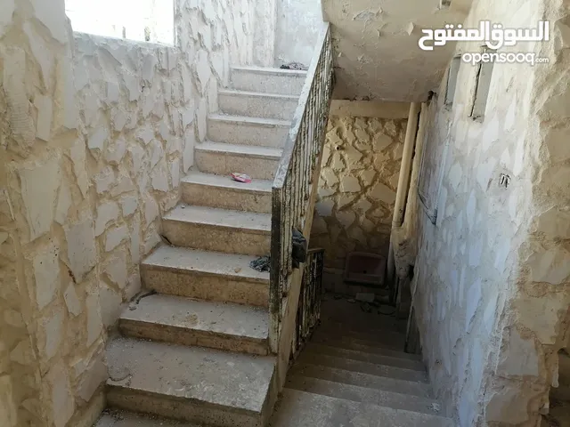 145 m2 2 Bedrooms Townhouse for Sale in Zarqa Al ghweariyyeh