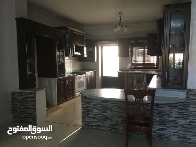 216m2 3 Bedrooms Townhouse for Sale in Amman Sahab
