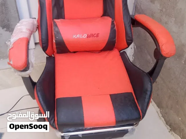 كرسي گيمنگ للبيع السعر 100 الف جماعة ال 50 لا تراسلوني