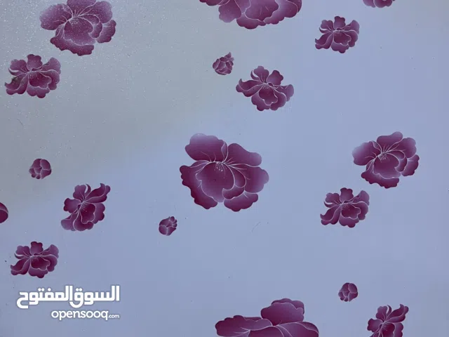 سقف ثانوي نظيف يكفي غرفتين