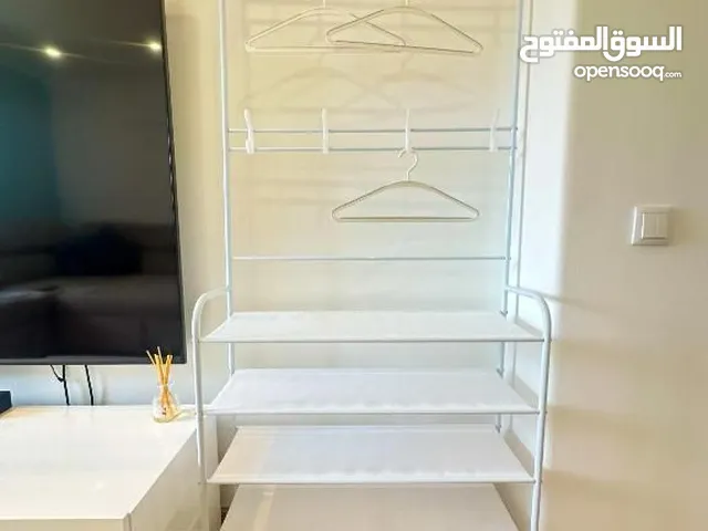 ستاند لون ابيض