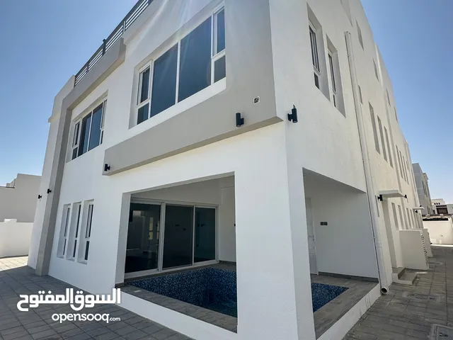 365 m2 4 Bedrooms Villa for Sale in Muscat Al Khoud
