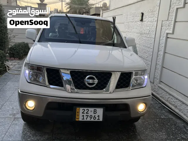 نيسان نافارا 2011