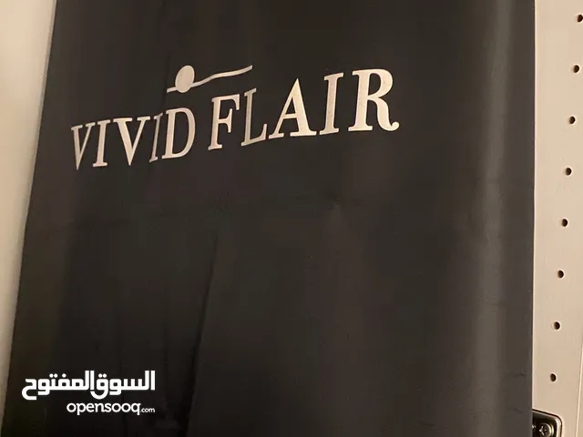 للبيع فستان من Vivd Flair