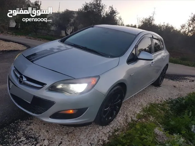 Used Opel Astra in Jenin