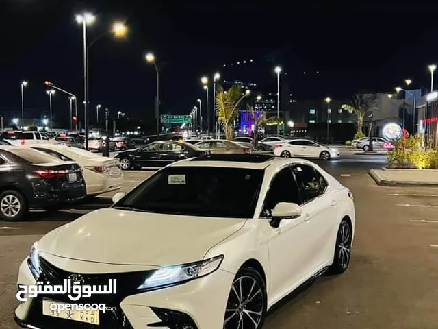 تويوتا كامري 2020 للبيع