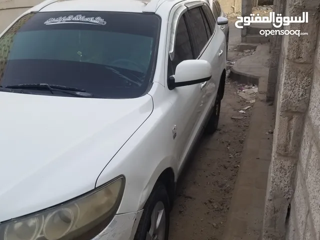 Used Hyundai Santa Fe in Aden