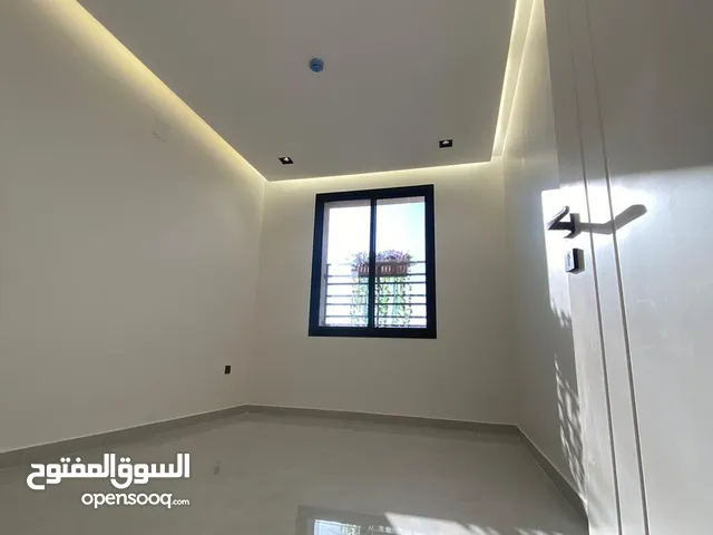227 m2 5 Bedrooms Villa for Rent in Al Madinah Al Barakah