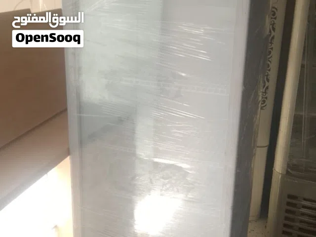 ثلاجة بحالة جيدة