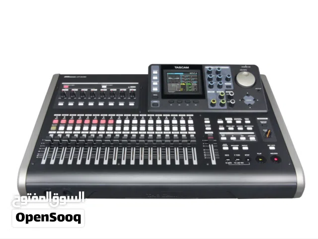 DP-24SD 24-Track Digital Portastudio The TASCAM DP-24SD Digital Portastudio     records 24 tracks