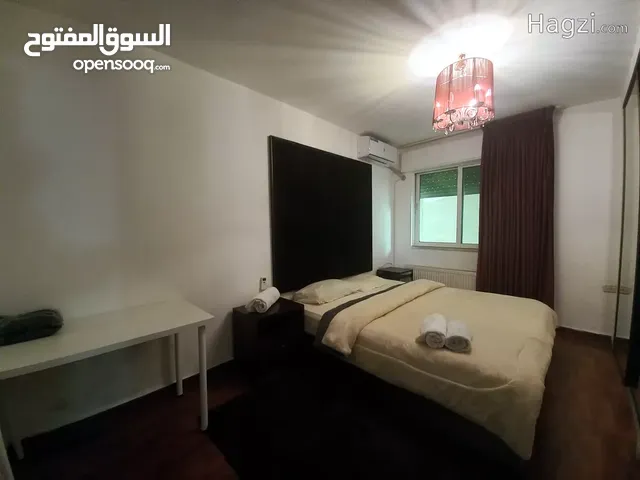 شقة مفروشة للإيجار في عبدون  ( Property 32126 )