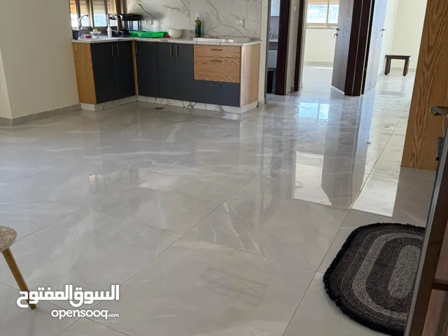 شقة مميزة للإيجار – عين منجد قرب مطعم تغميسة