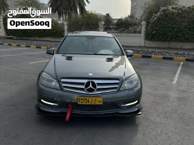 2011 مرسيدس بنز الفئة-C C 300