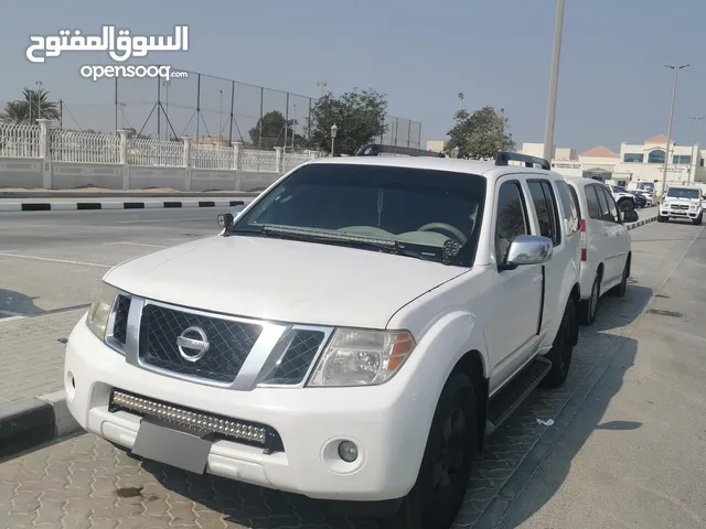 Nissan Pathfinder 2009 SE