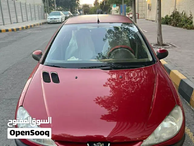 2004 بيجو 207 Base