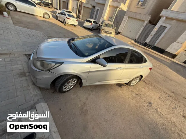 2014 Hyundai Accent Standard