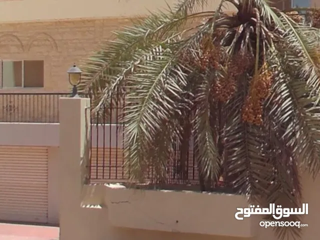 1000 m2 More than 6 bedrooms Townhouse for Sale in Kuwait City Abdullah Al-Salem