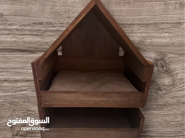 بيت القطط للبيع