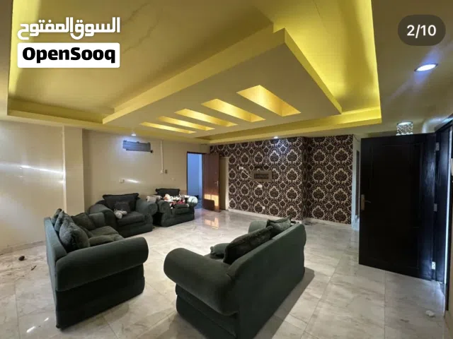 361 m2 4 Bedrooms Townhouse for Sale in Northern Governorate Madinat Hamad